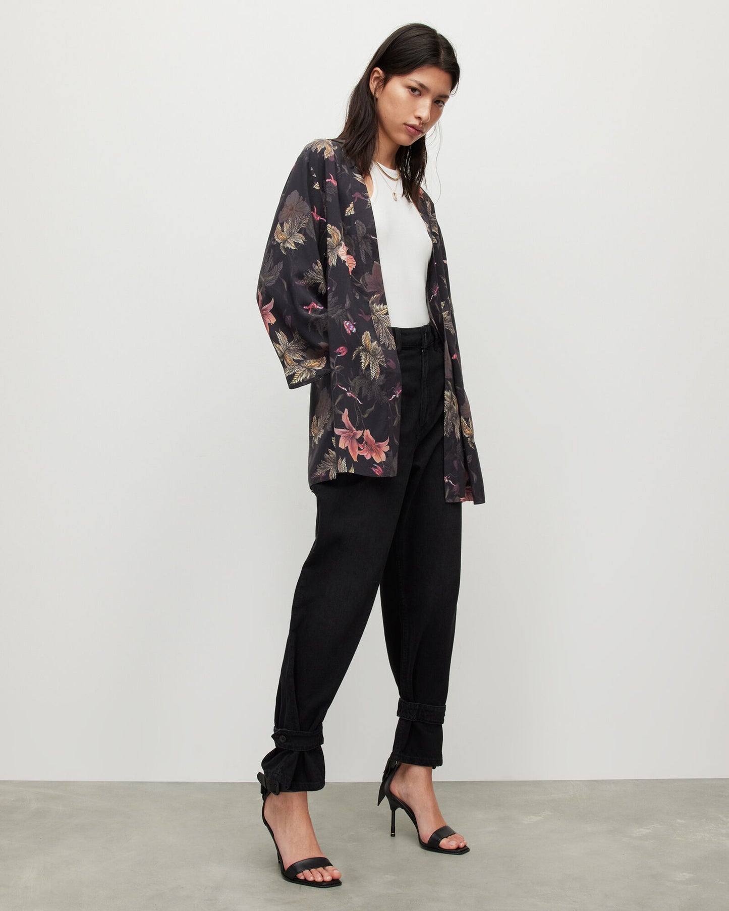 Carina Viviana Floral Kimono